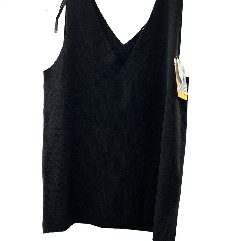 NWT Anne Klein sleeveless V Neck Black Top